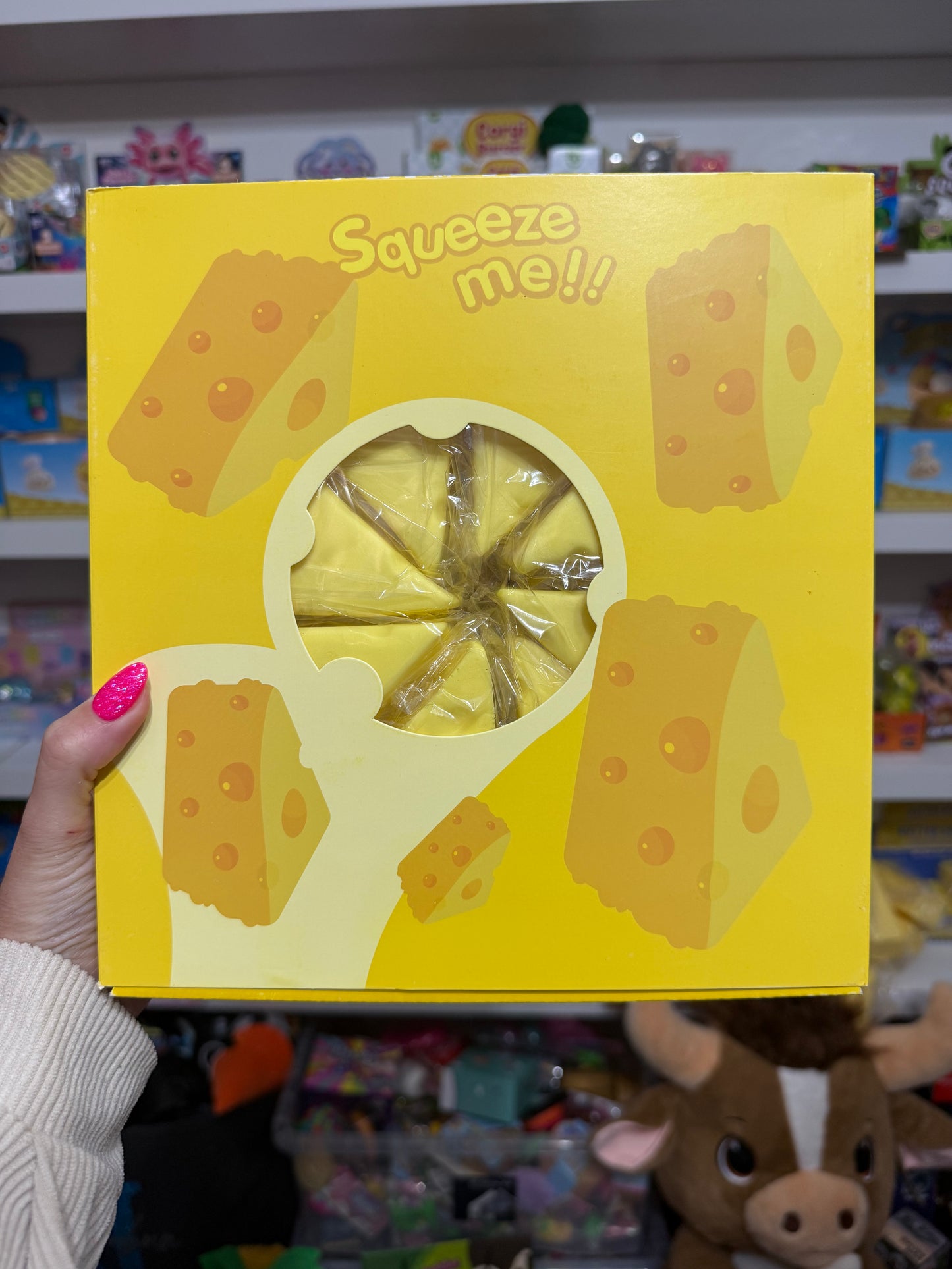 Full cheese Wheel                          8 slow release cheese triangles and box